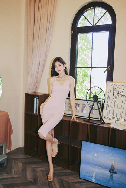 DOLLY Luxury Simple V-Neck Sleeveless Slim Fit Knitted Split Hip Date Dress-KELA