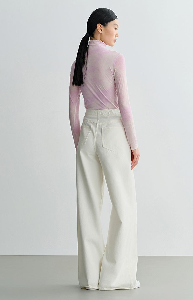 COMME MOI designer Lu Yan wears white denim straight-leg pants - DREAM.