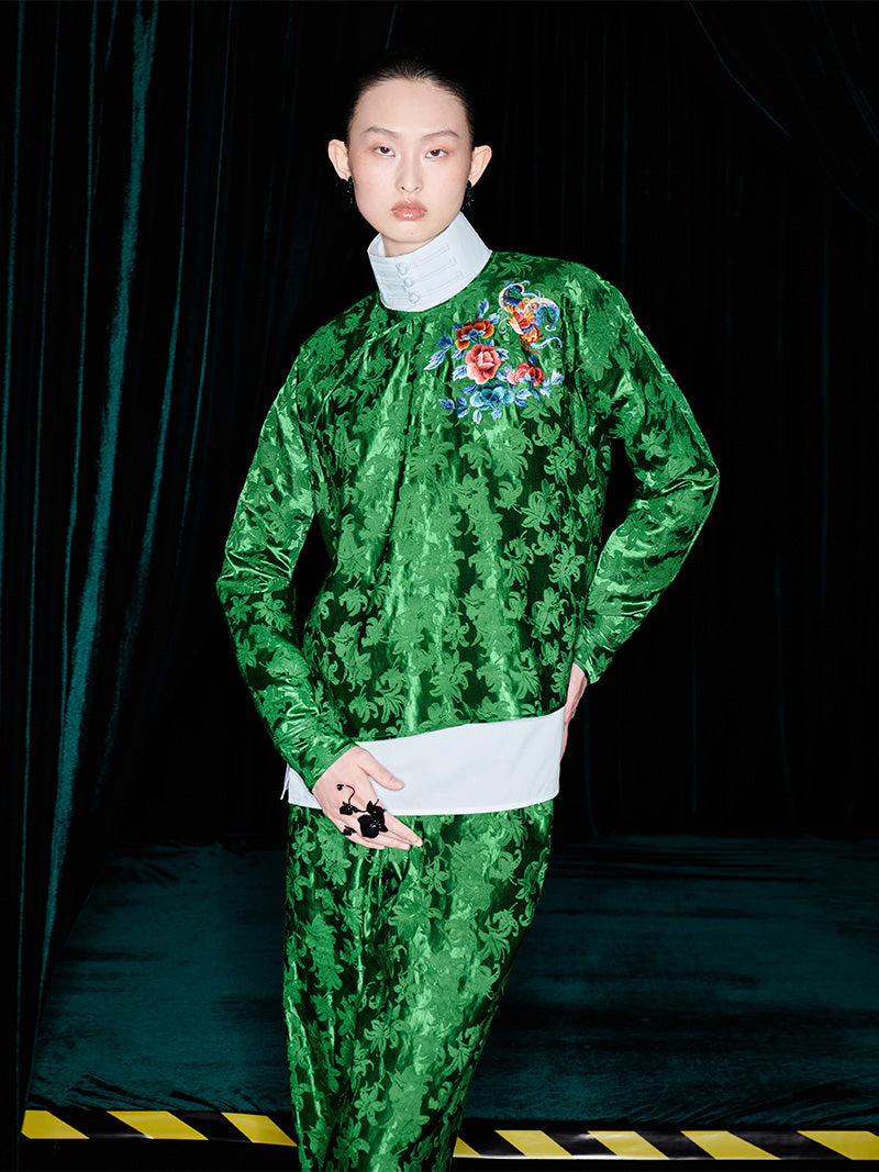 M essential Mackay designer emerald green silk thread embroidered top  pants set- zim.