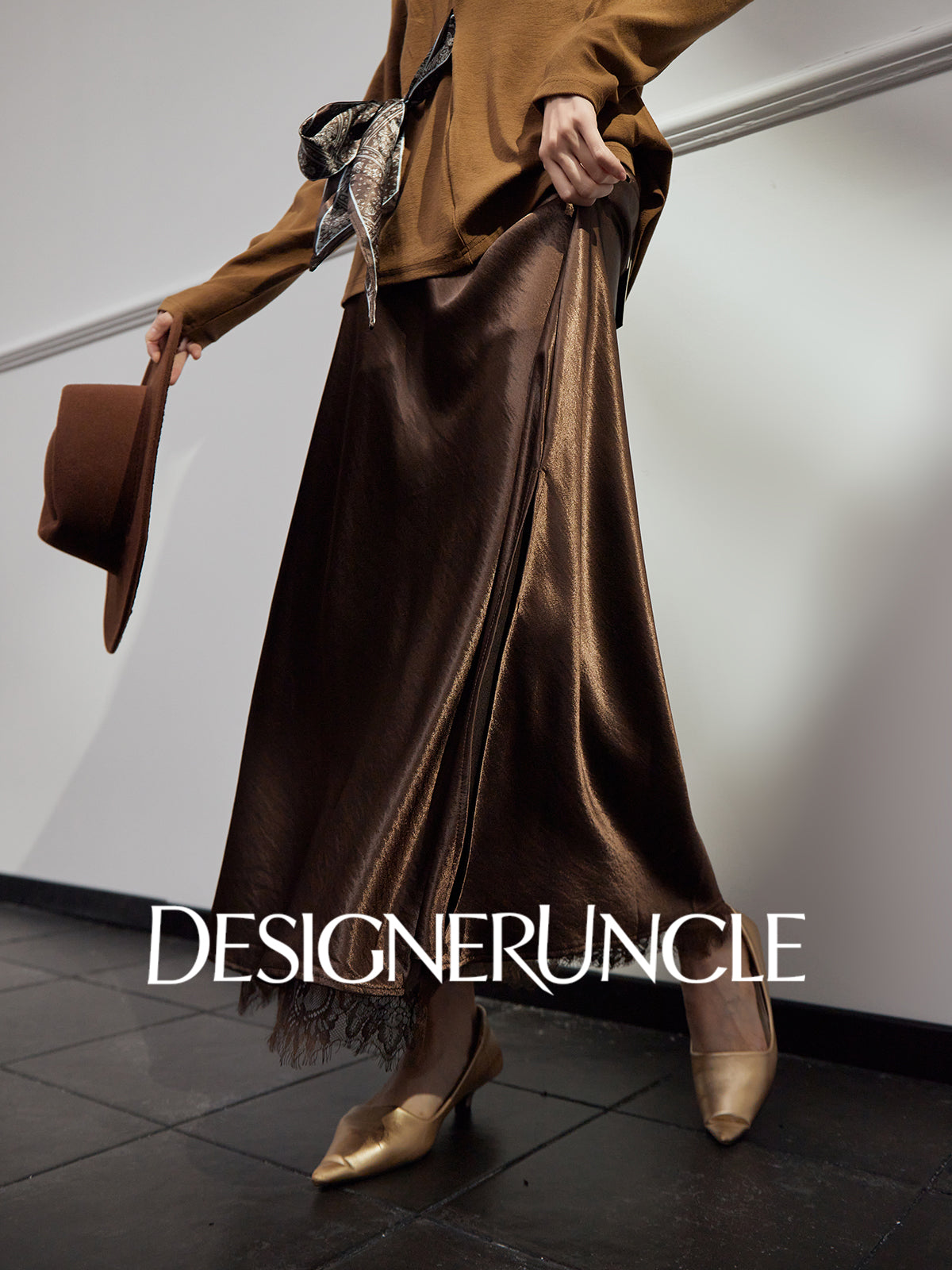 DGU "Gilded" high-waisted skirt acetate velvet drape - Kyla.