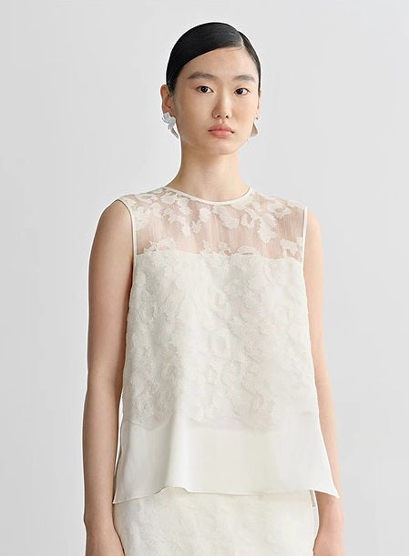 COMME MOI Silk Embroidered Top Sleeveless white Shirt - SIMON.