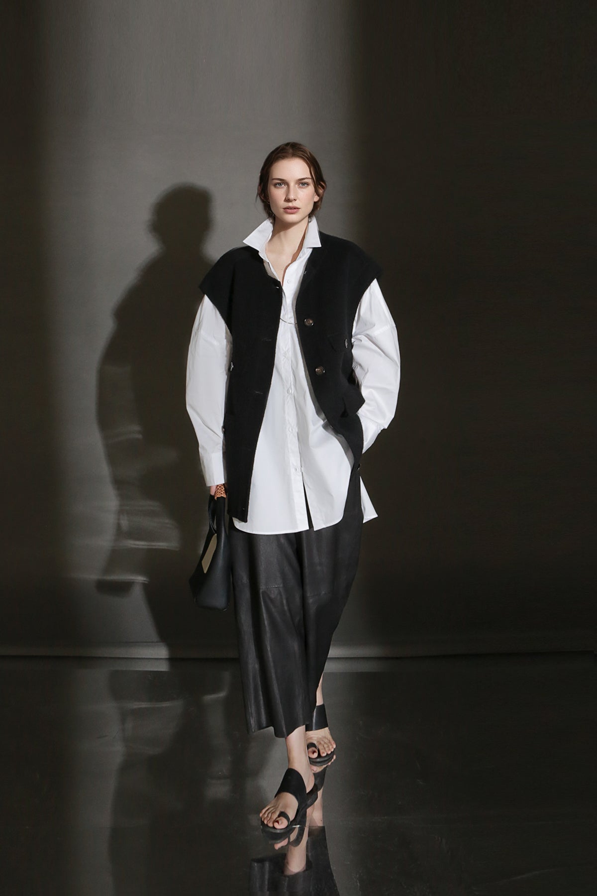 PIAOIN minimalist silhouette commuter shirt oversize versatile loose luxury -COX.