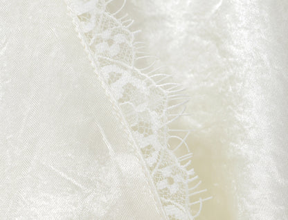 WANGXO| Acetate  Lace-Trimmed Metal Chain Halterneck V-Neck Pleated Top -AYRA.