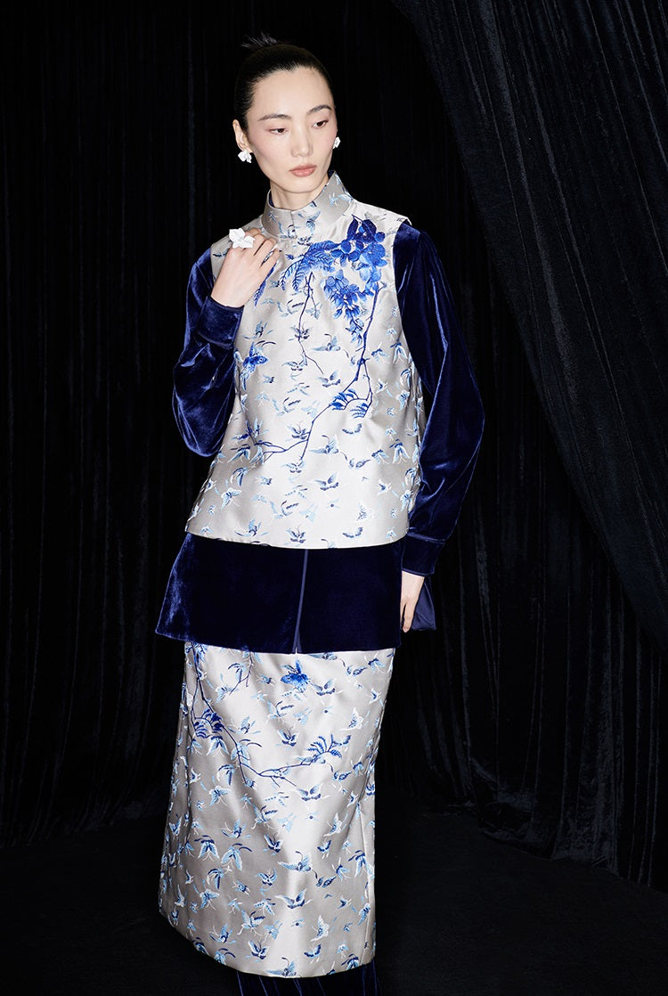 M essential Mackay designer butterfly jacquard blue vine and butterfly embroidery vest - DOME.