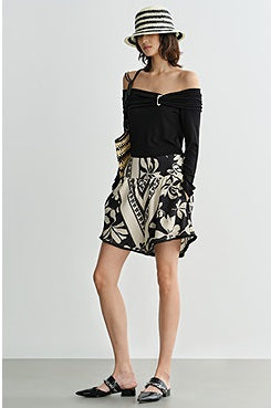 COMME MOI summer black and white print wide waistband shorts - BRONZE.