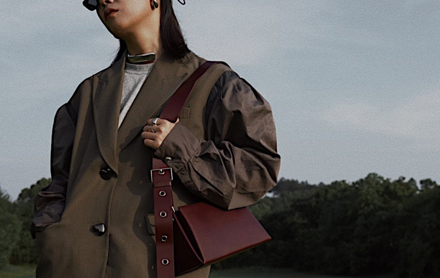 IUBALLET vintage pouch triangle belt buckle Bag - HEALTH.