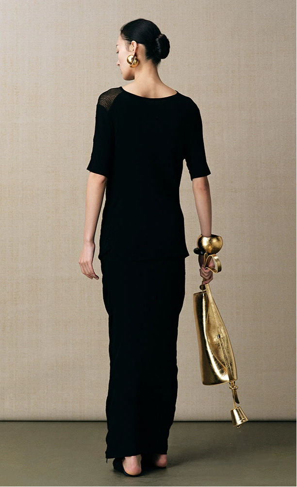 ZHUCHONGYUN black one-line collar irregular pleated waist knit top-TAMAKI.