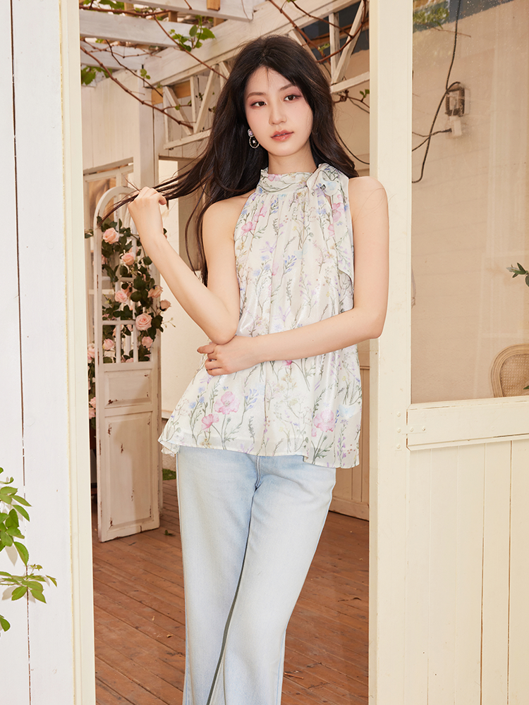 YES BY YESIR | Ye Qians Sprinkled Silver Floral Lace-Up Top with Dreamlike Garden Detail -SERENITA