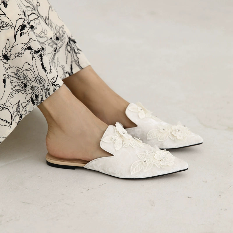 B-FEI pointed toe flower embossed flat mules -OPERT.
