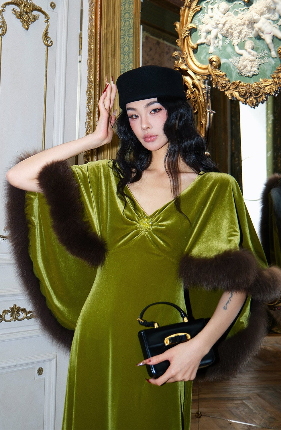 MEI SANGUAN Green V-neck short-sleeved fox fur dress - OLIVER