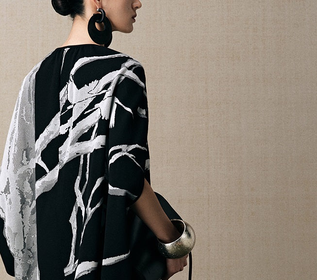 ZHUCHONGYUN V-neck knitted short-sleeved top and pant outfit set-DING.