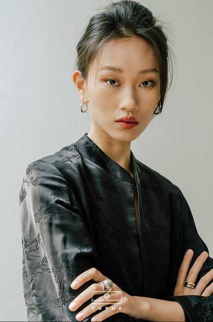 TUYUE Black Weave Stand Collar Slim Blazer - PRECIOUS.