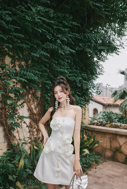 DOLLY Elegant White Flower Bud Chest Wrap High Waist Shor t Banquet Dress-LOLO