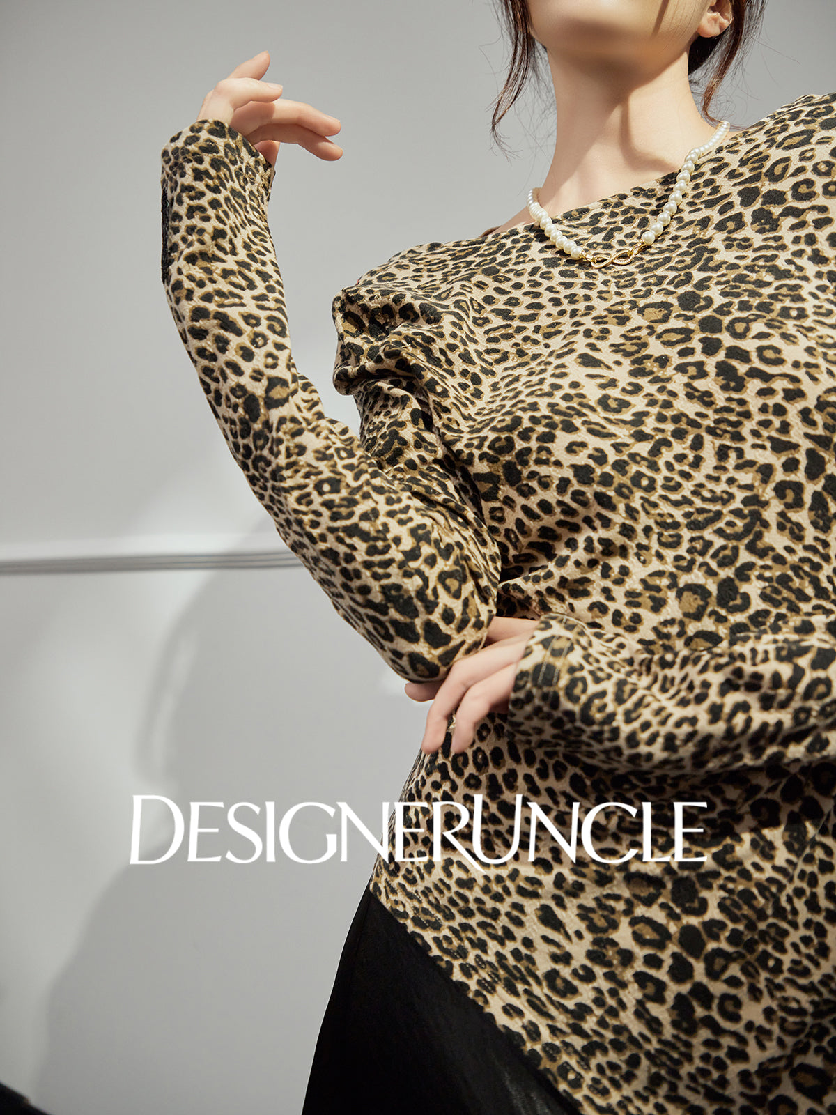 DGU|Leopard Shadow" leopard print knitted sweater new design niche slim temperament top - Antonio.