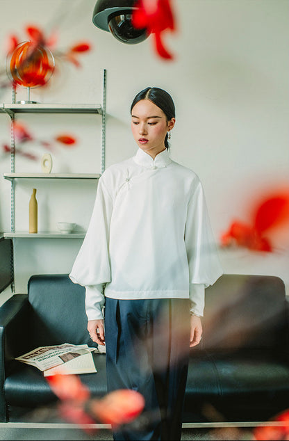 TUYUE white cool lantern cuff buckle top- SCOTT.