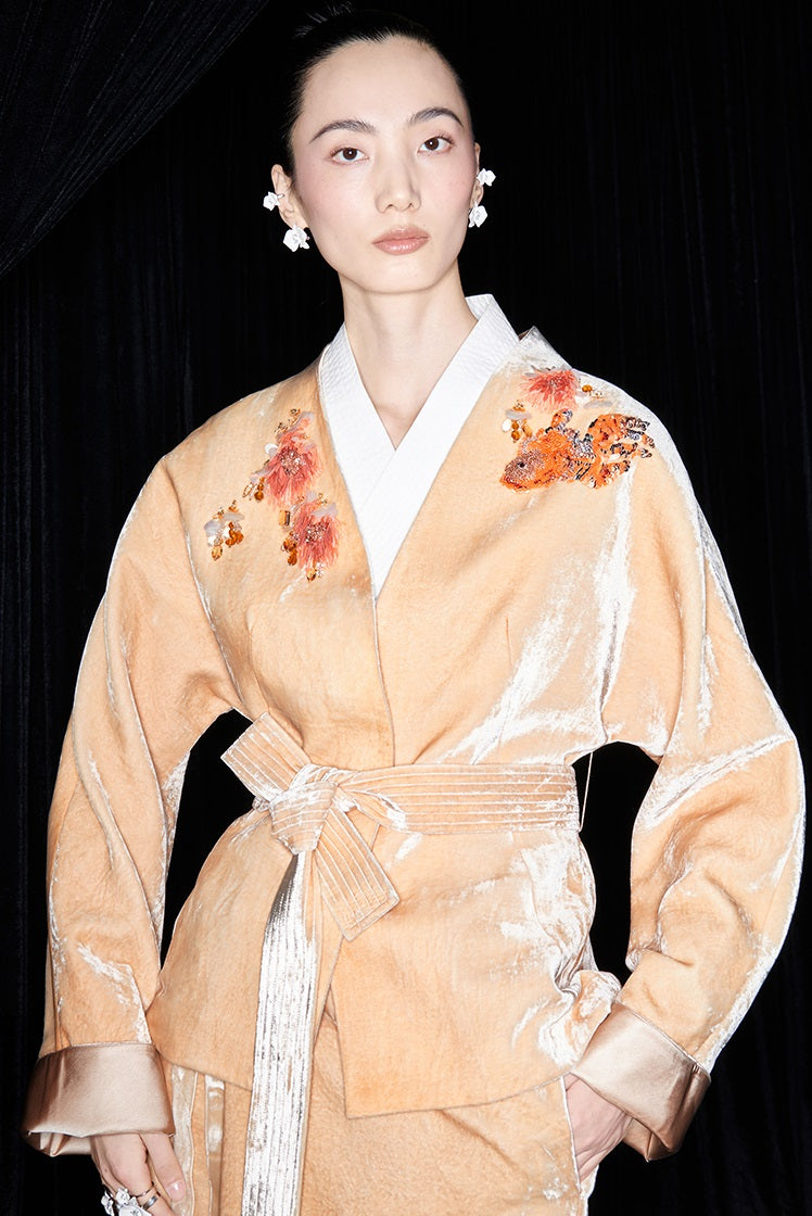 M essential Mackay designer Rulang velvet dahlia Thai lion goldfish nail bead coat - CHIN.