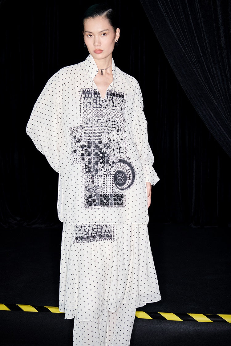 M essential Mackay designer Fubo tulle printed pavé embroidery stand-up collar shirt - LOVE.