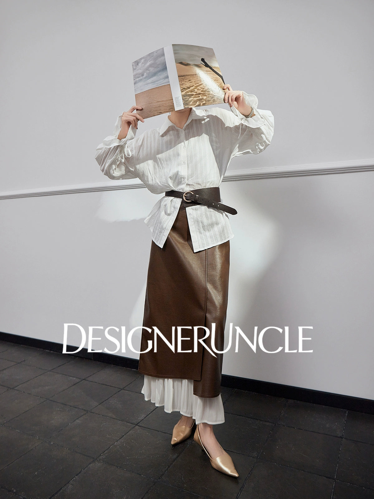 DGU "Hibiscus" white new design loose commuting versatile slimming top - ARCANE.