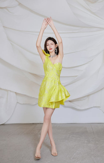 DOLLY Elegant Embroidery Slant Collar One Shoulder Irregular Hem Banquet Dress-ZELNDA