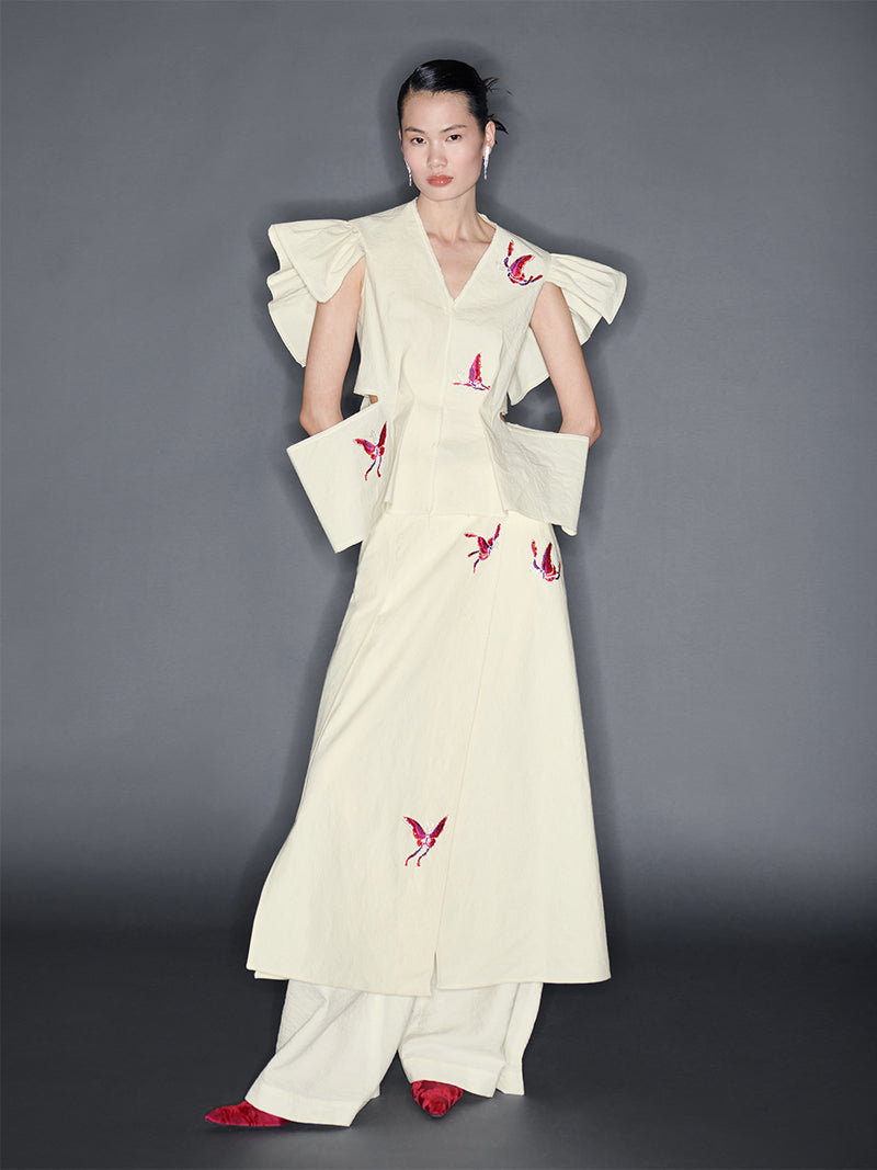 M essential Mackay designer butterfly-embroidered V-neck top skirt pants set - Amisa