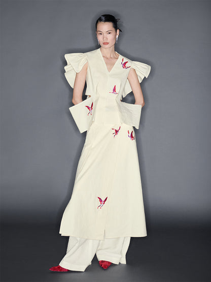 M essential Mackay designer butterfly-embroidered V-neck top skirt pants set - Amisa