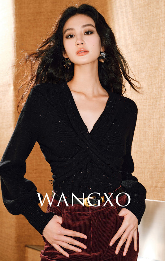 WANGXO | High-Density Worsted Wool Cropped Knit Top with Deep V-Neck - EIRA.