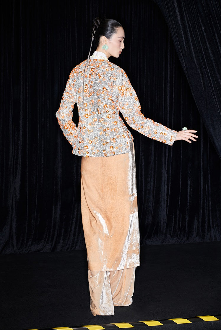 M essential Mackay designer vermilion persimmon embroidered waist silhouette short coat - PISSY.