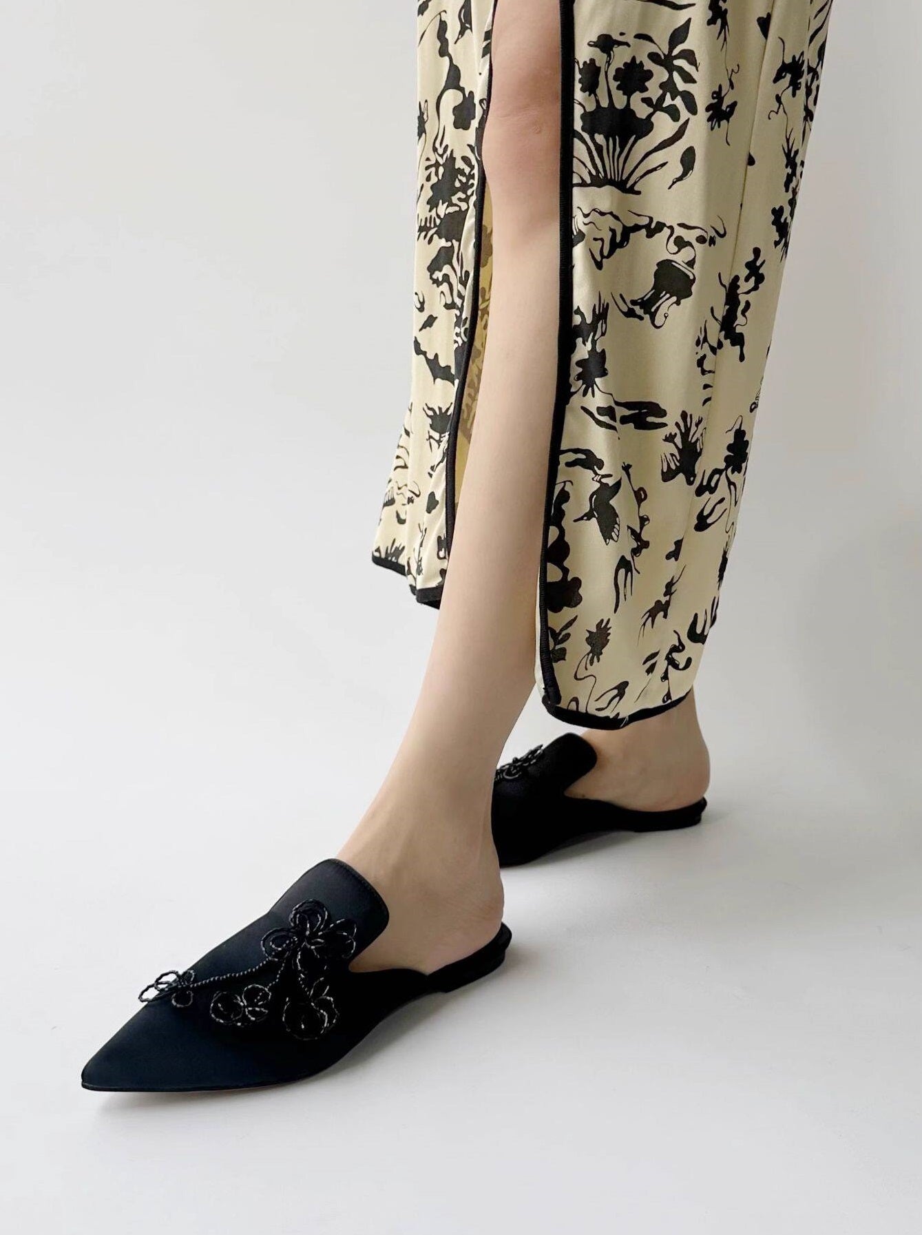 B-FEI beaded mules new Chinese style slippers-MOTO.