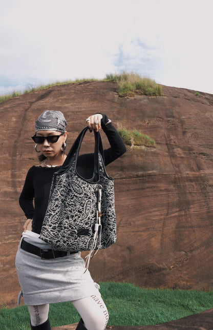 IUBALLET Relaxism New Lace One Shoulder Crossbody Large Capacity Tote Bag - APOCALYPSE ?