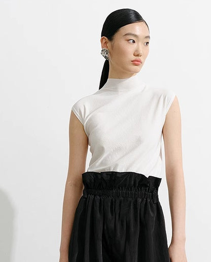 COMME MOI Lv Yan designer spring women's half-high neck slim fit seamless knit top - MAEVE.