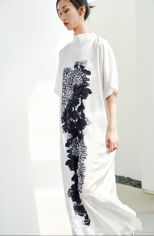 TUYUE Chinese painting print turtleneck satin dress - FELIX.