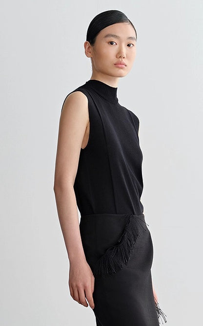 COMME MOI Lu Yan designer new women's black turtleneck wool knitted vest - MONEY.
