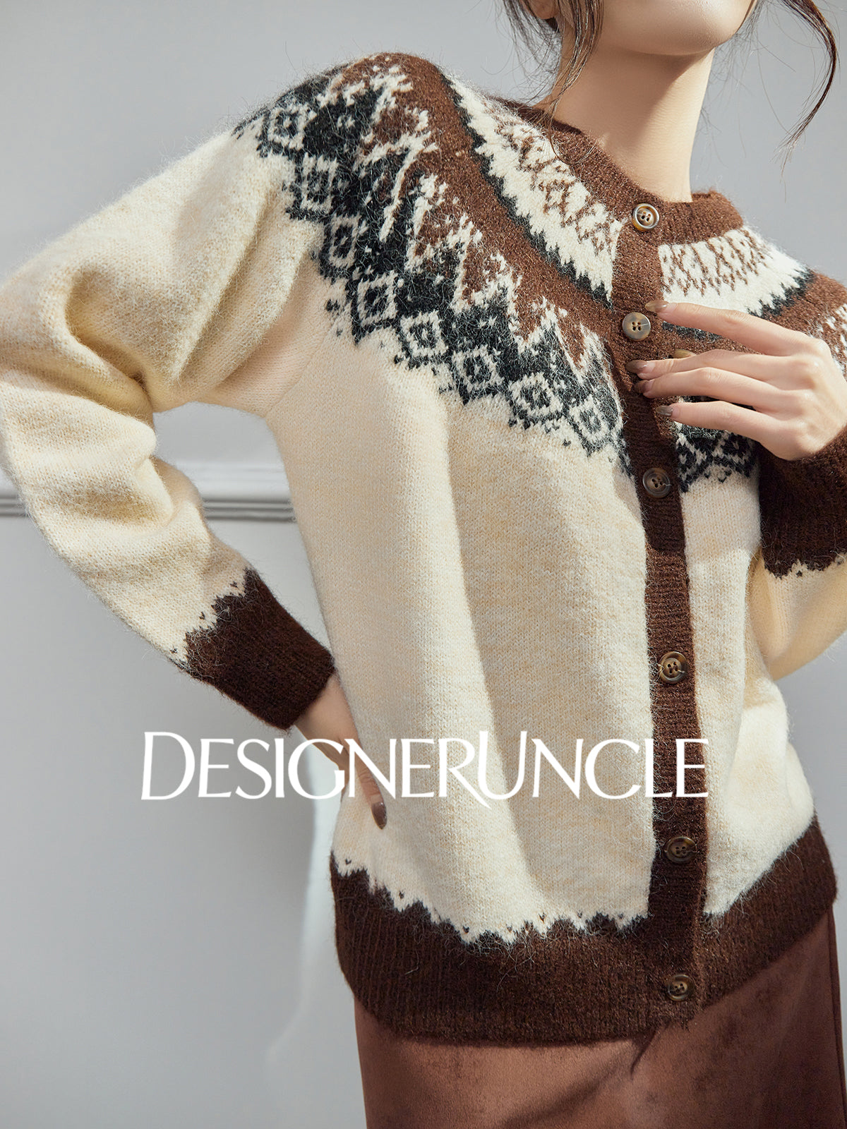 DGU| Off-white sweater fashion design soft and comfortable top - Georgia.