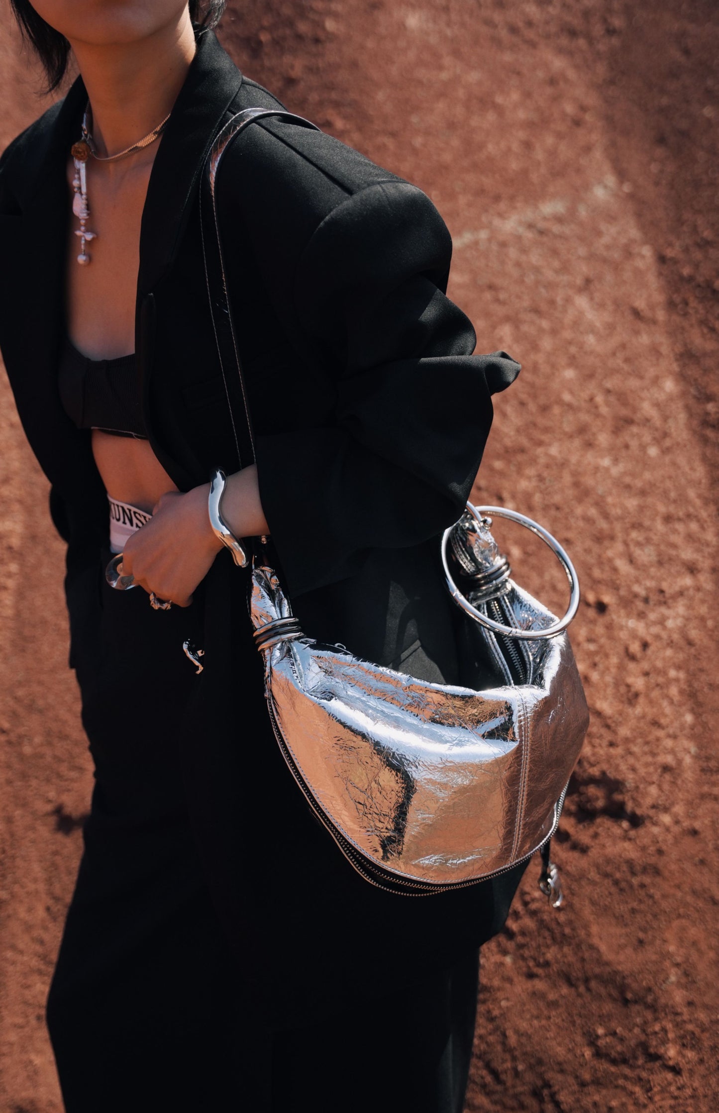 IUBALLET Crescent  Designer Black Croissant Armpit Bag - KING