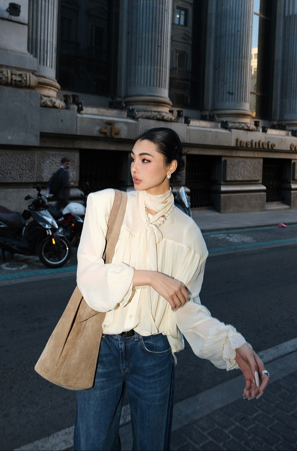 MEI SANGUAN beige French retro lantern sleeve bow shirt - CAIUS