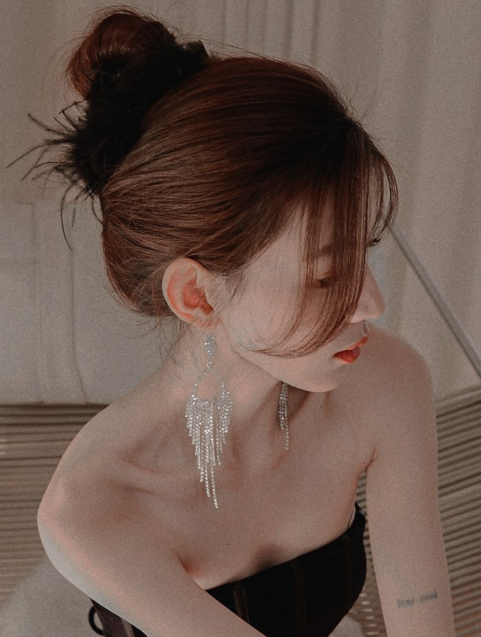 DOLLY High End Rhinestone Tassel Clip Earring-ARIA
