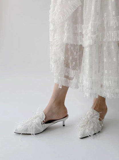 B-FEI's feather embroidered kitten heel-CARO.