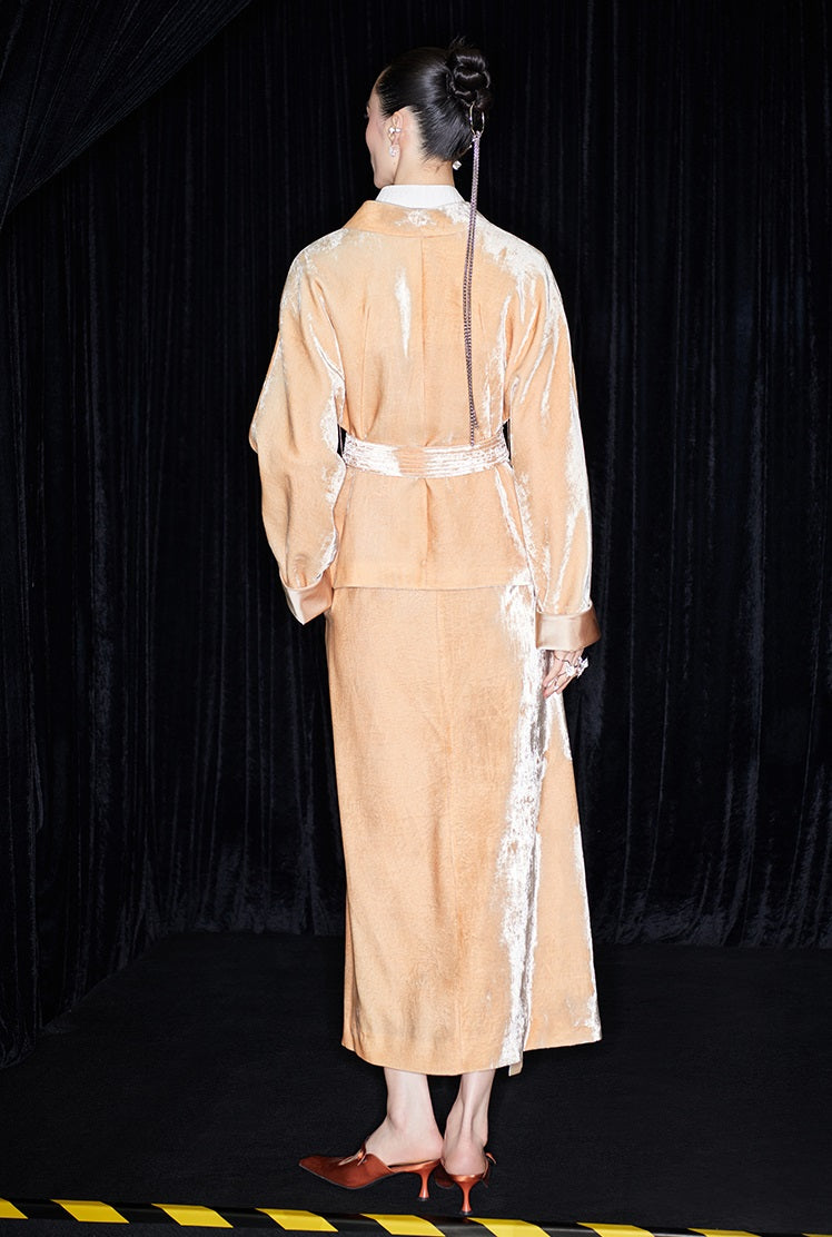 M essential Mackay designer Rulang velvet dahlia Thai lion goldfish nail bead coat - CHIN.