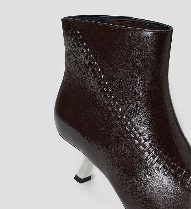 COMME MOI Lu Yan Designer New Women's Vintage Brown Plain Knitted Kitten Root Boots - PAMP.