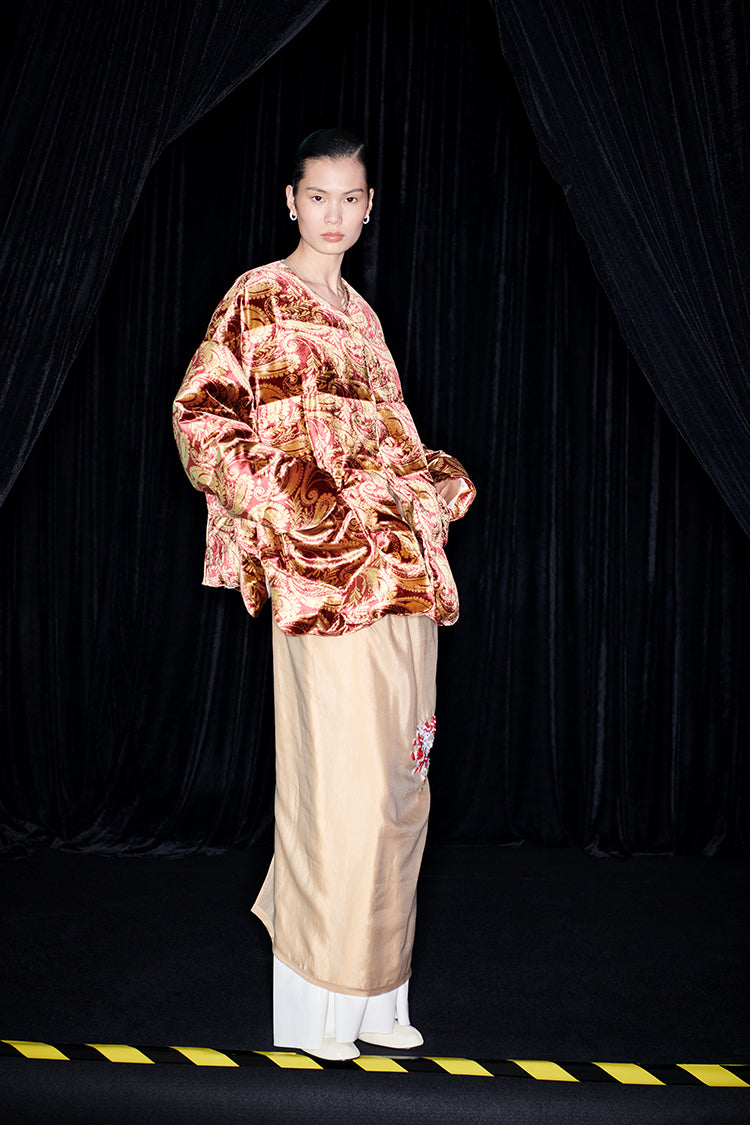 M essential Mackay designer Tuoba silk-velvet silhouette puffer jacket  dress- Tuoba