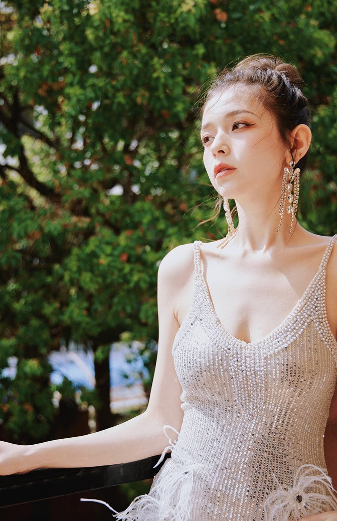 DOLLY Luxury Sliver V-Neck Sleeveless Beaded Sequin Feather Short Dress-JULIA