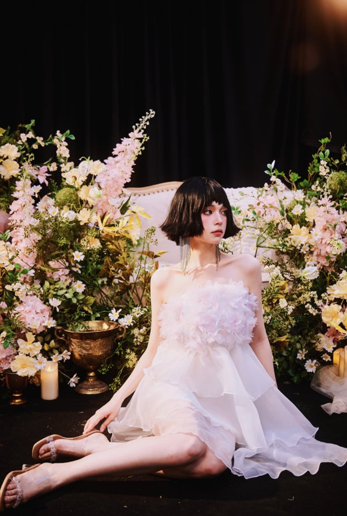 DOLLY Luxury White Feather Tube Top Flower French Style Dress-Hola