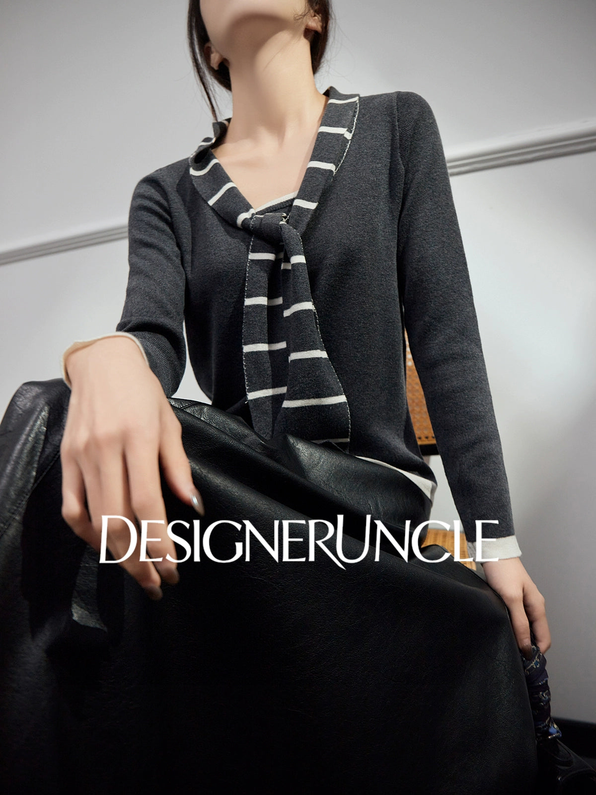 DGU| Dark Gray Striped Bow Tie Niche Design Retro Gentle Commuter Top - Antonio.