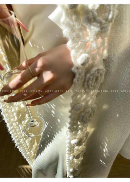 Aconiconi Luxury Loose V-Neck Long Sleeve Crochet Sweater - Camellia in the Fields