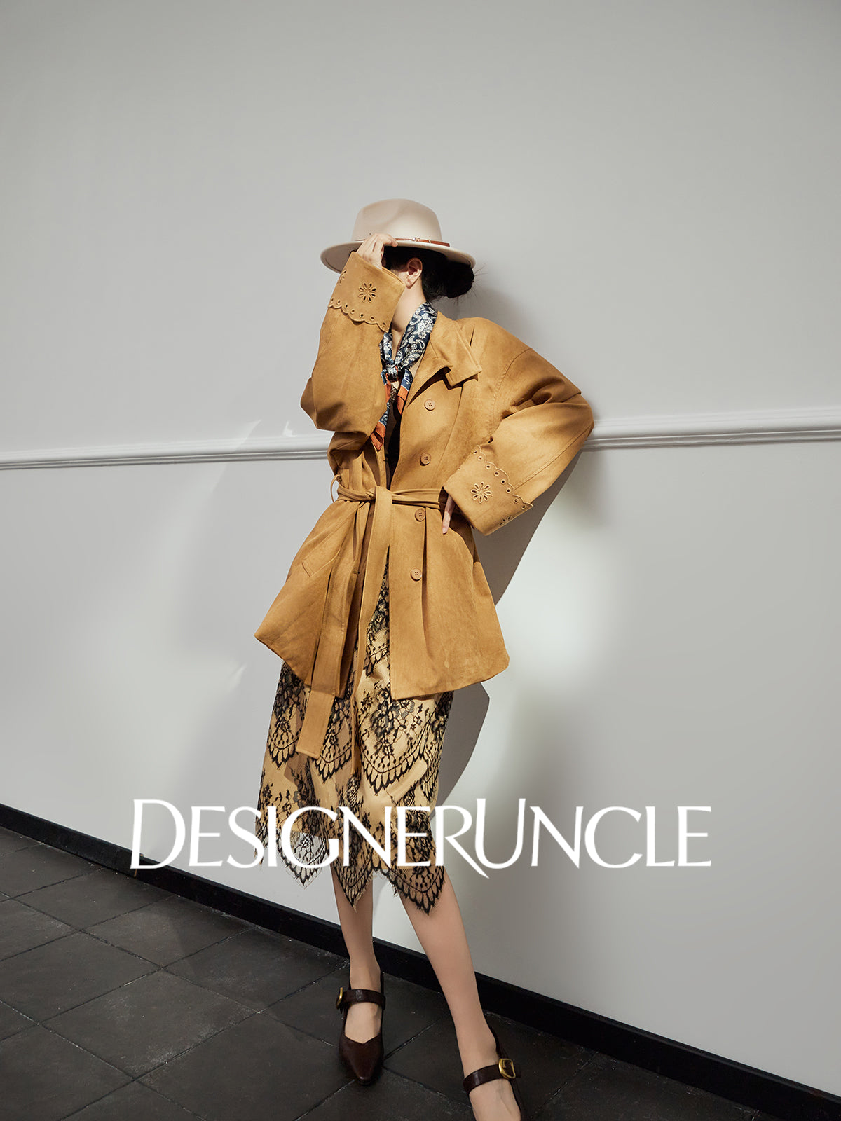 DGU "Vine Sand" coffee color short jacket new commuter versatile loose slimming retro top - Morgan.