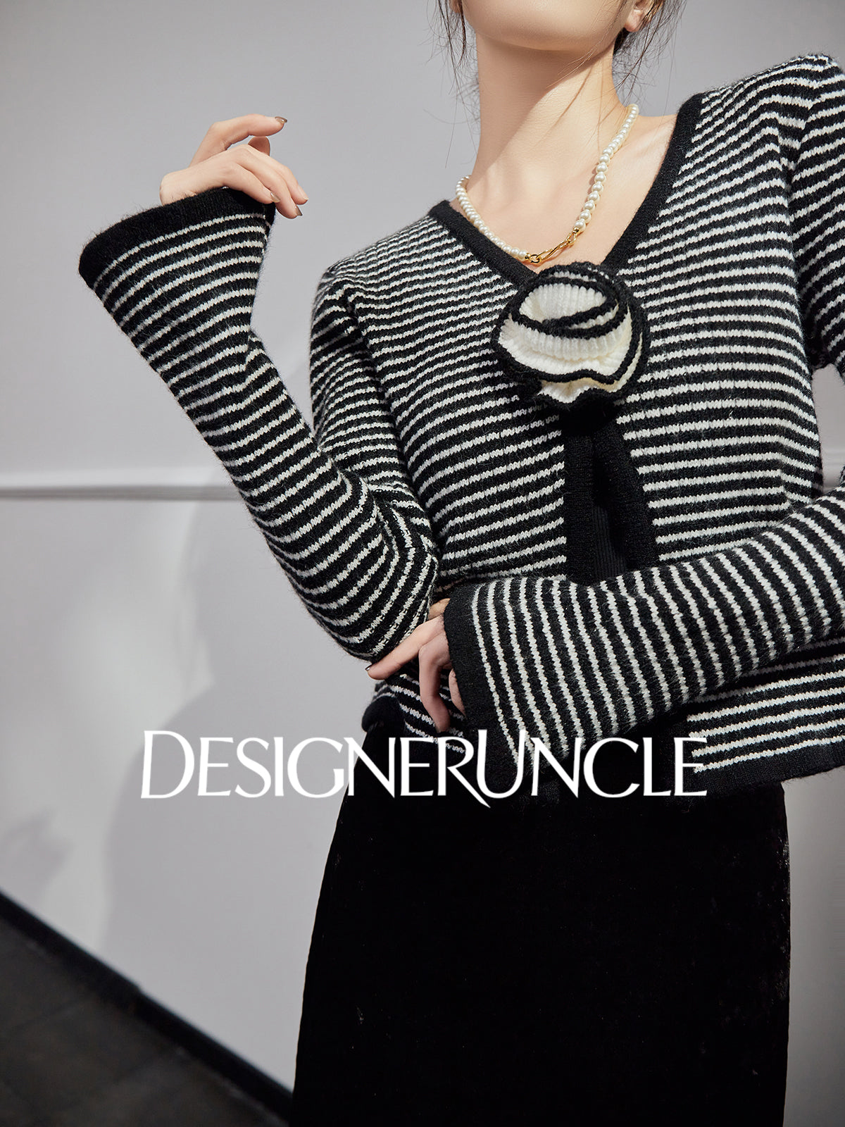 DGU "Lanxi" black knitted sweater striped French retro slimming top - IMOGEN.