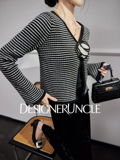 DGU "Lanxi" black knitted sweater striped French retro slimming top - IMOGEN.