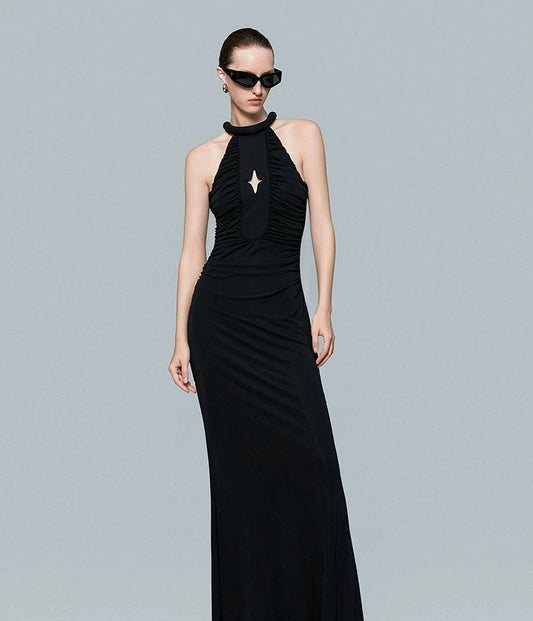 ANNAKIKI black four-pointed star hollow pleated halterneck dress-GICHII