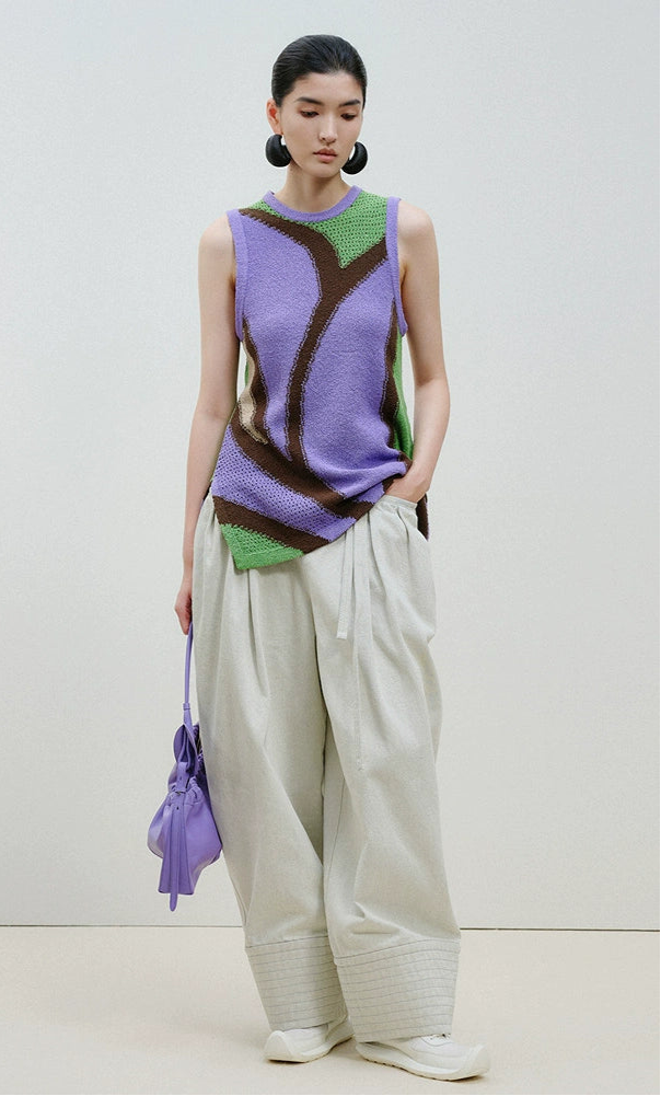 ZHUCHONGYUN Flower Draft Textured Crew Neck Vest--SUZUMIYA.