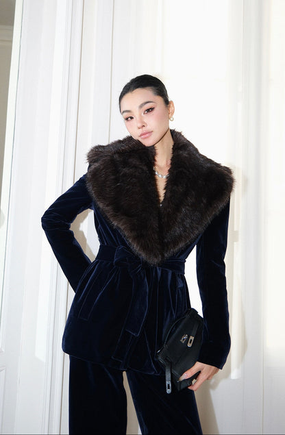 MEI SANGUAN Blue Fur Collar Velvet Suit - LUCAS